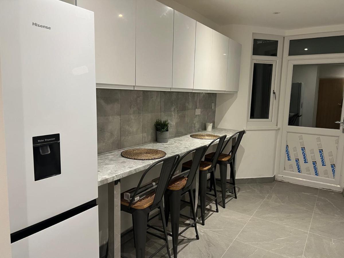 Beautiful Rooms Only Few Steps Away From Bruce Grove Tottenham Stadium Лондон Екстер'єр фото