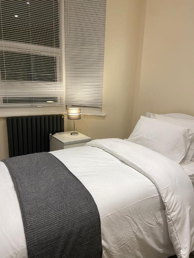 Beautiful Rooms Only Few Steps Away From Bruce Grove Tottenham Stadium Лондон Екстер'єр фото