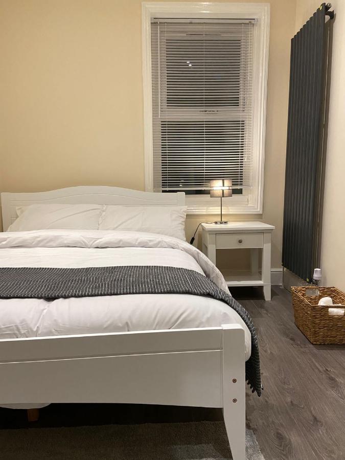 Beautiful Rooms Only Few Steps Away From Bruce Grove Tottenham Stadium Лондон Екстер'єр фото